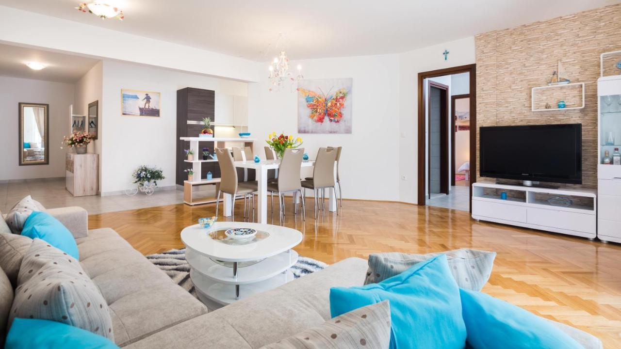 Free Private Garage Leilighet *